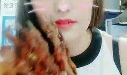 东北网红吃瓜事件视频播放,视频播放量惊人，揭秘背后真相