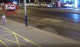 吃瓜群众抓酒驾视频真实,吃瓜群众勇斗酒驾，正义瞬间引网友热议