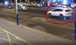 吃瓜群众抓酒驾视频真实,吃瓜群众勇斗酒驾，正义瞬间引网友热议